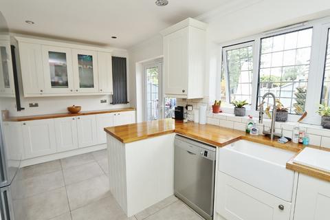 6 Ferndale Road, Romford, RM5 3ER