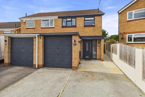 4 Basil Close, Abbeydale, Gloucester, GL4 5TJ