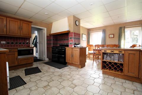 4 bedroom detached house for sale, North Foreland Road, Broadstairs