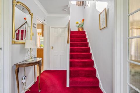 4 bedroom detached house for sale, Hunters Close, Chesham
