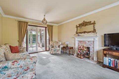 4 bedroom detached house for sale, Hunters Close, Chesham