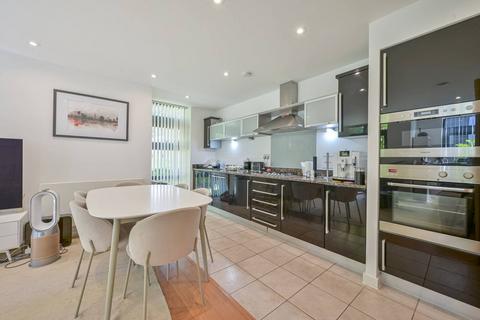 2 bedroom flat for sale, Whitelands Crescent, Putney, London, SW18