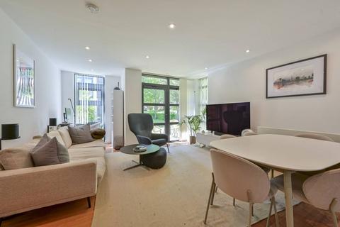 Whitelands Crescent, Putney, London, SW18