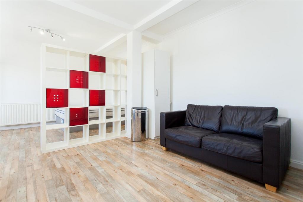 Reception/Kitchen