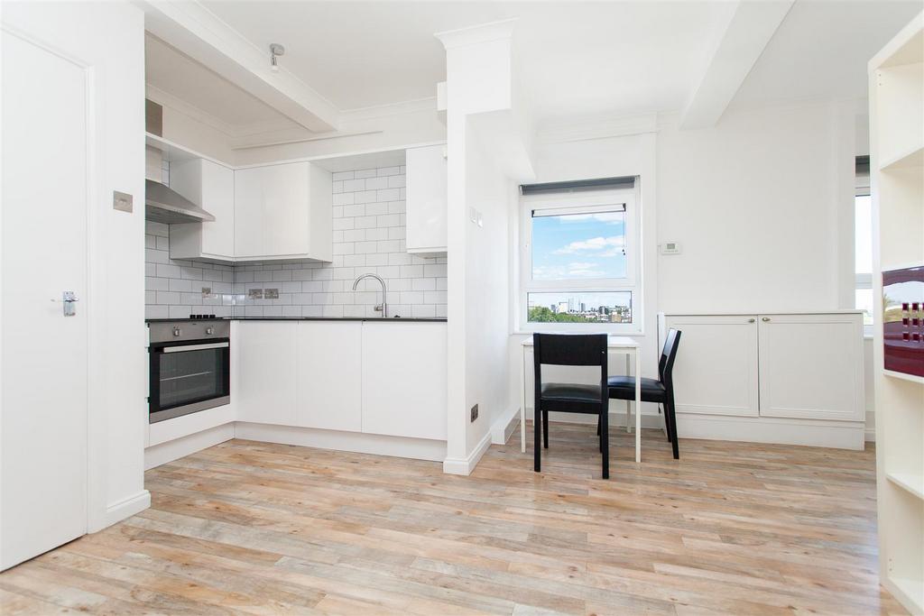 Reception/Kitchen
