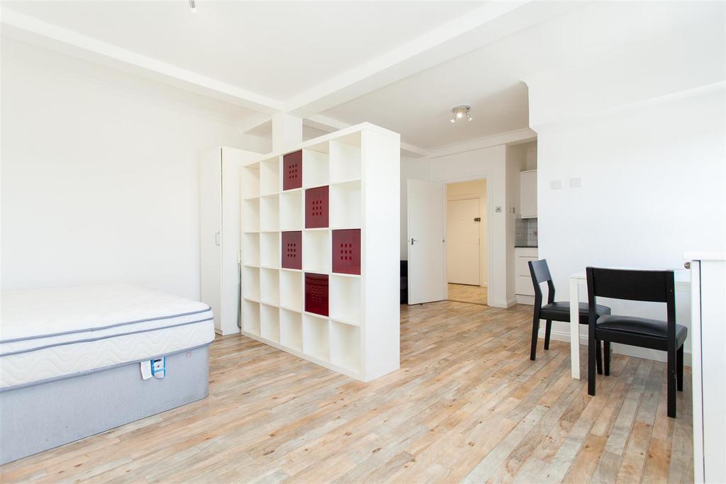 Reception/Kitchen