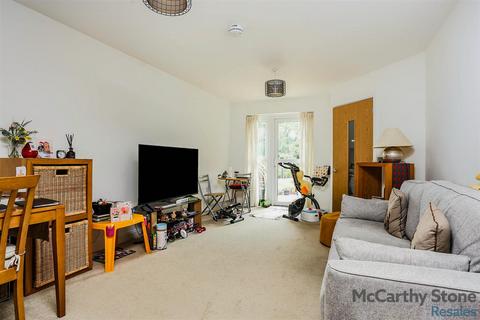 2 bedroom apartment for sale, Scalford Road, Melton Mowbray, Leicestershire. LE13 1FH