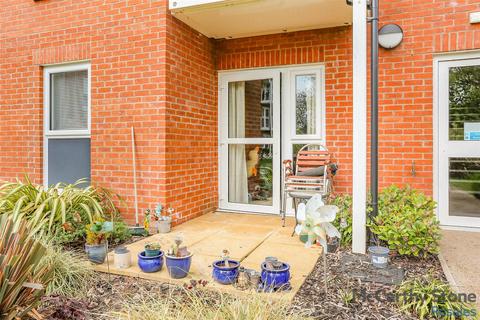 2 bedroom apartment for sale, Scalford Road, Melton Mowbray, Leicestershire. LE13 1FH