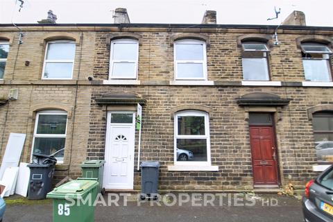 2 bedroom terraced house to rent, Beech Street, Huddersfield HD1