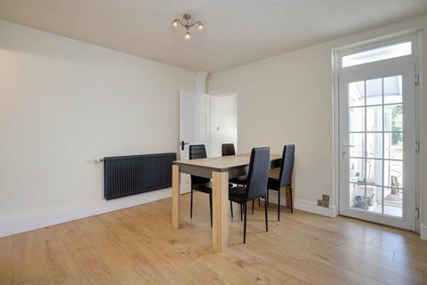 95 Queens Road, Caversham, Reading, RG4 8DN