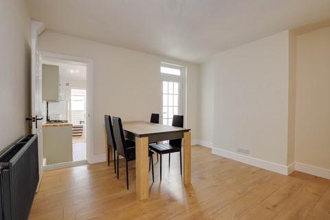 95 Queens Road, Caversham, Reading, RG4 8DN