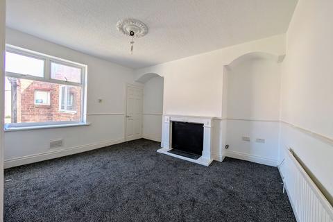 3 bedroom apartment to rent, Ethel Terrace, South Shields, NE34