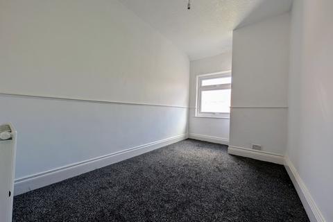 3 bedroom apartment to rent, Ethel Terrace, South Shields, NE34