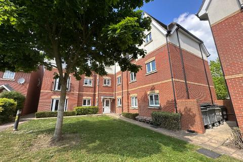 2 bedroom apartment for sale, Hawthorn House,  Gooshays Gardens, Romford