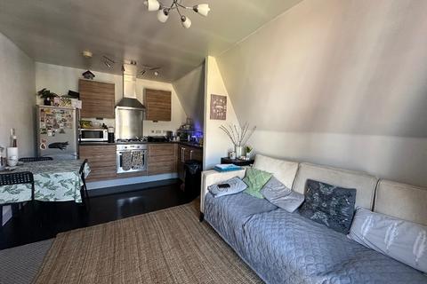 2 bedroom apartment for sale, Hawthorn House,  Gooshays Gardens, Romford