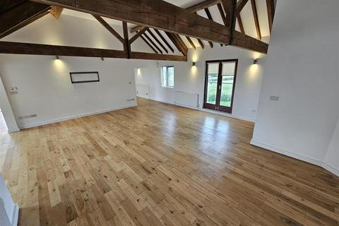 5 bedroom link detached house for sale, The Basrn, Gadairwen House, Groesfaen,