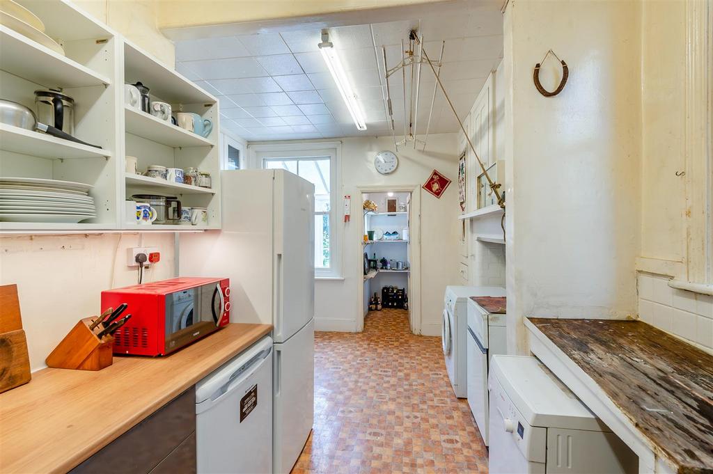 8648319-interior21.jpg
