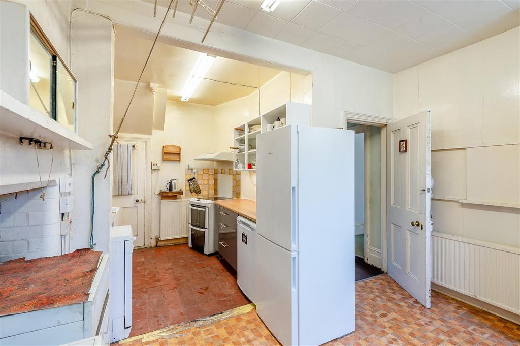 8648319-interior18.jpg