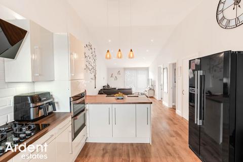 2 bedroom park home for sale, Barrow Marsh, Heybridge