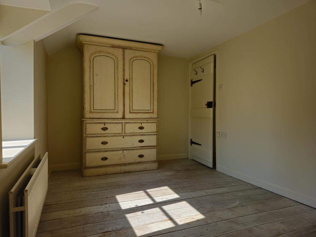Bedroom2