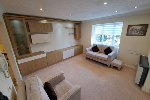 2 bedroom apartment for sale, Pembroke Lodge, Du Cros Drive, Stanmore, HA7