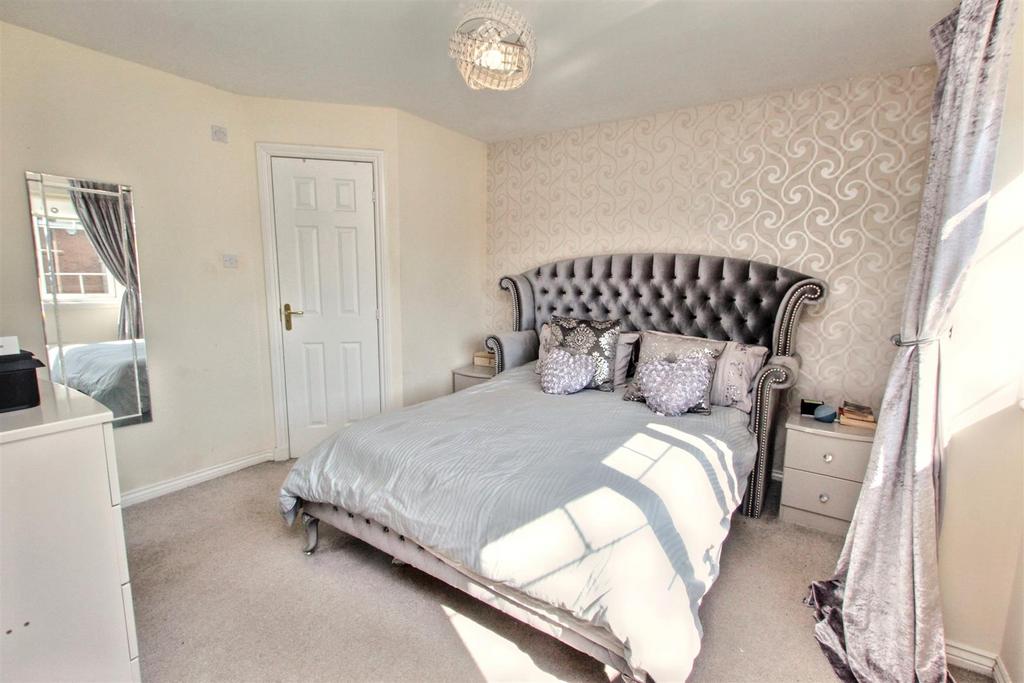 12- Bedroom One.jpg