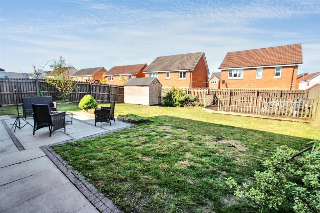 21- Rear Garden.jpg
