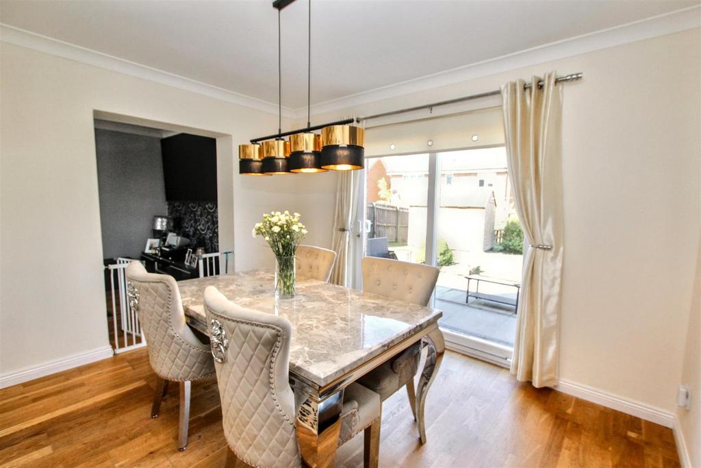 7- Dining Room.jpg