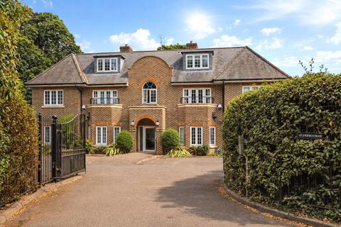Alderbourne, St. Georges Lane, Ascot, Berkshire, SL5