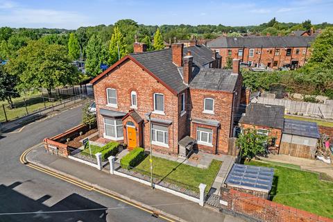 3 bedroom semi-detached house for sale, Sankey Street, Golborne, WA3