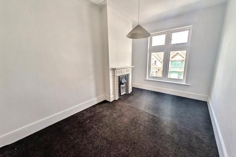 6 bedroom flat for sale, Bournemouth