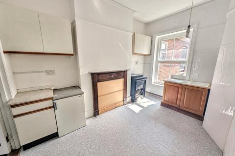 6 bedroom flat for sale, Bournemouth