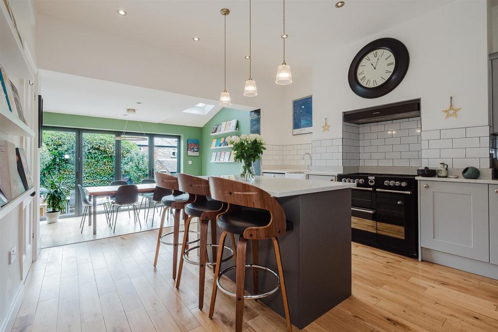 Live In Dining Kitchen