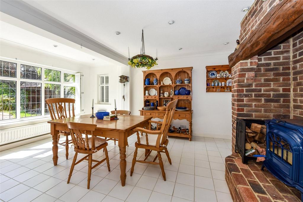 Breakfast Room