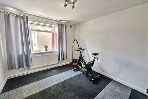 2 bedroom flat for sale, Hamworthy