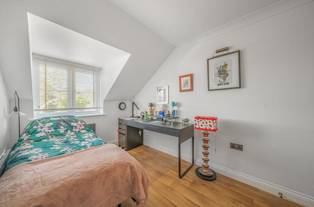 Bedroom/Office