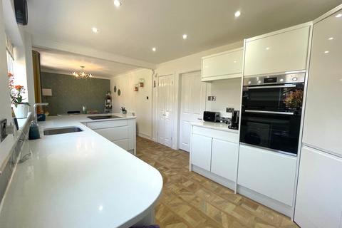 22 Broom Way, Westhoughton, Bolton, BL5 3TZ