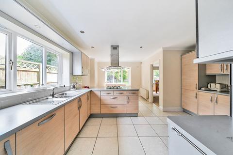 4 bedroom detached house for sale, Pembury Road, Havant, PO9
