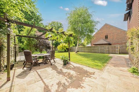4 bedroom detached house for sale, Pembury Road, Havant, PO9