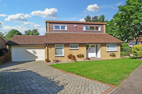 4 bedroom detached bungalow for sale, Earlsmead, Letchworth Garden City, SG6