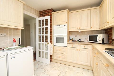4 bedroom detached bungalow for sale, Earlsmead, Letchworth Garden City, SG6