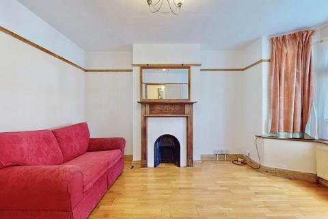 4 Robin Hood Way, Greenford, UB6 7QN