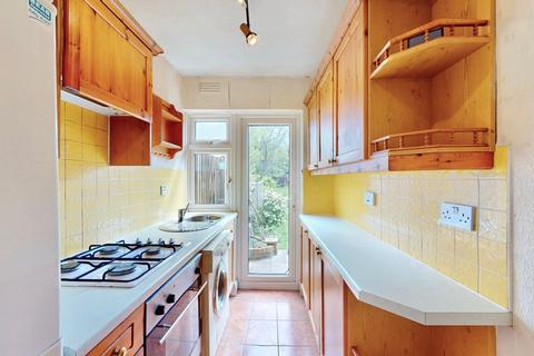 4 Robin Hood Way, Greenford, UB6 7QN