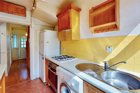 4 Robin Hood Way, Greenford, UB6 7QN