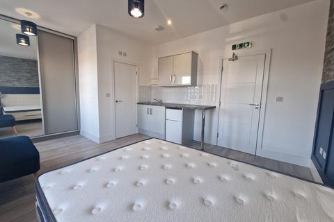 undefined, Francis Street, Luton, Bedfordshire
