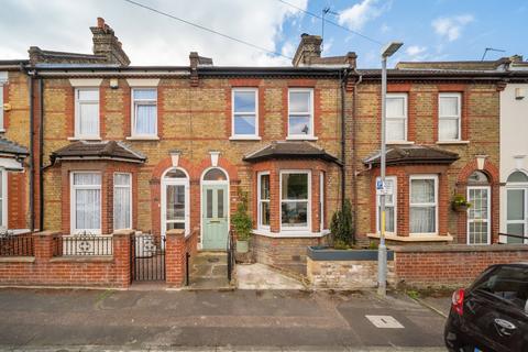 10 Bartlett Road, Gravesend, DA11 7LU