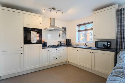 18 Aldeney Close, Dudley, DY1 4AJ