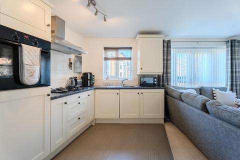 18 Aldeney Close, Dudley, DY1 4AJ