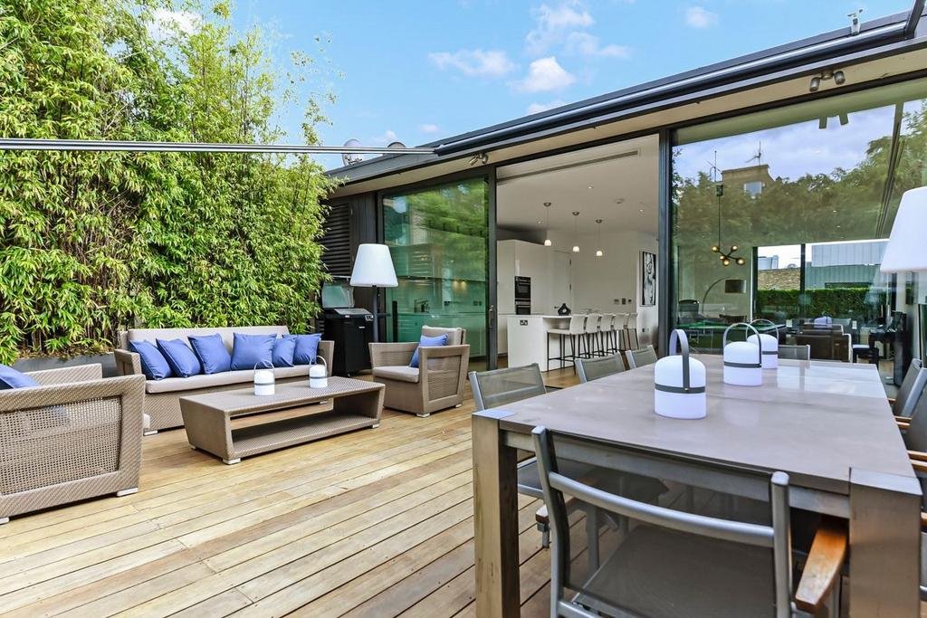 Decking area