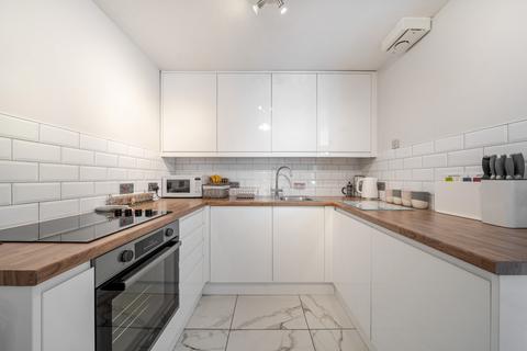 2 bedroom apartment for sale, Rushdon Close, Romford RM1